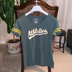 Oakland Athletics fan tee